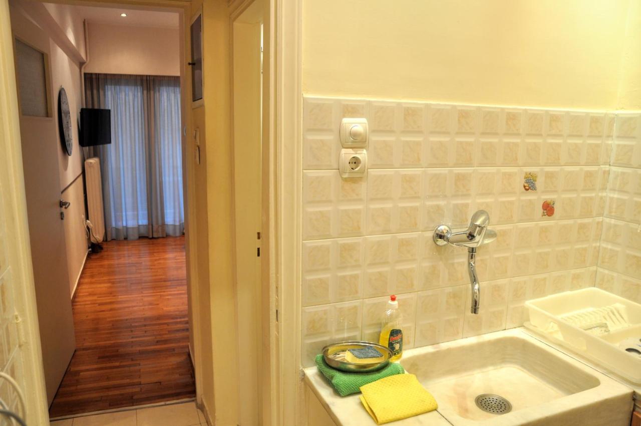 Lovely Apartment In Athens Center Екстериор снимка