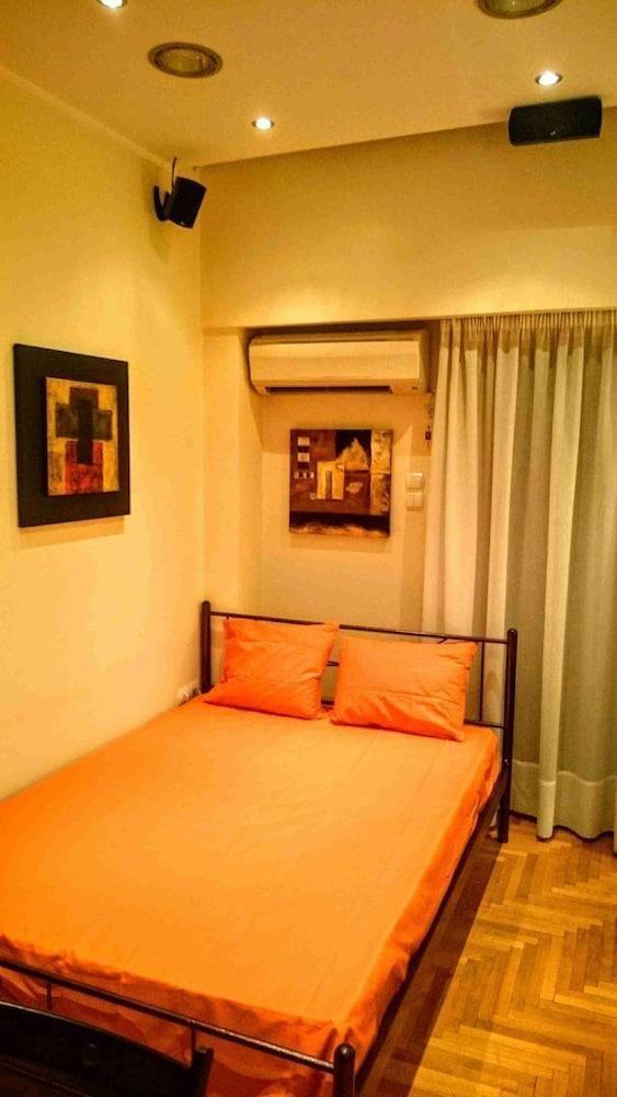 Lovely Apartment In Athens Center Екстериор снимка