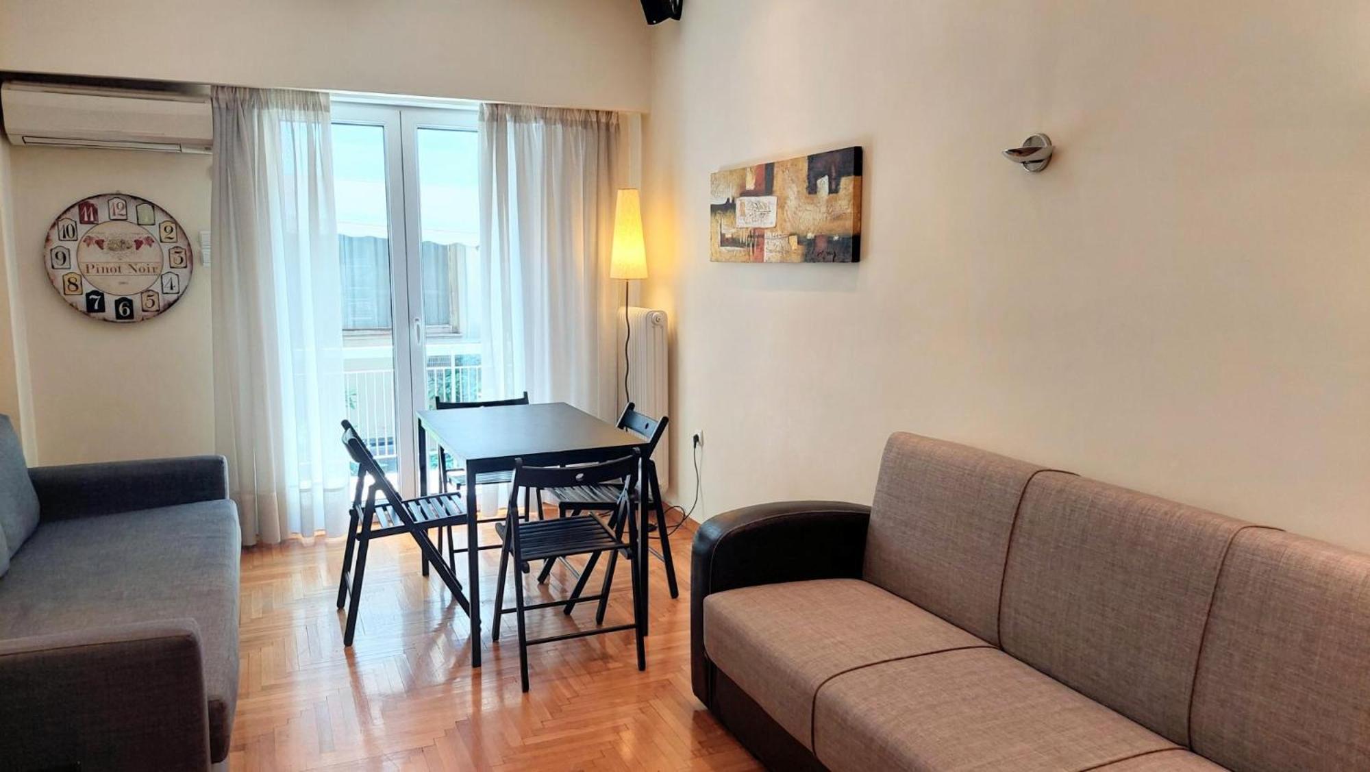 Lovely Apartment In Athens Center Екстериор снимка