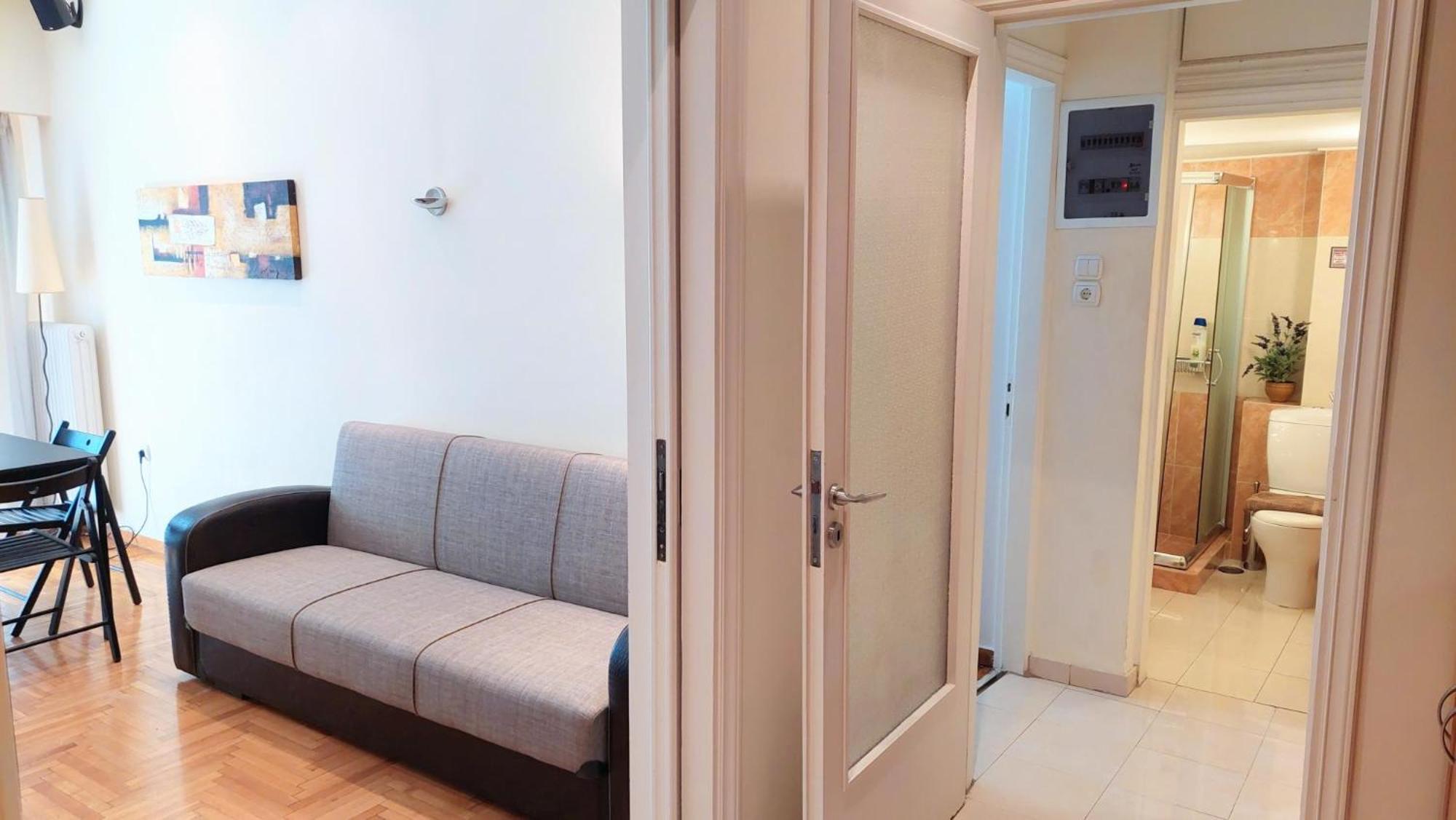 Lovely Apartment In Athens Center Екстериор снимка